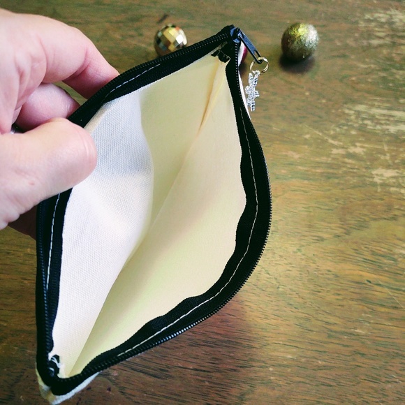 NEW SMALL CANVAS ZIPPER POUCH, COSMETIC BAG, JESUS THE REASON FOR THE SEASON - Picture 4 of 6